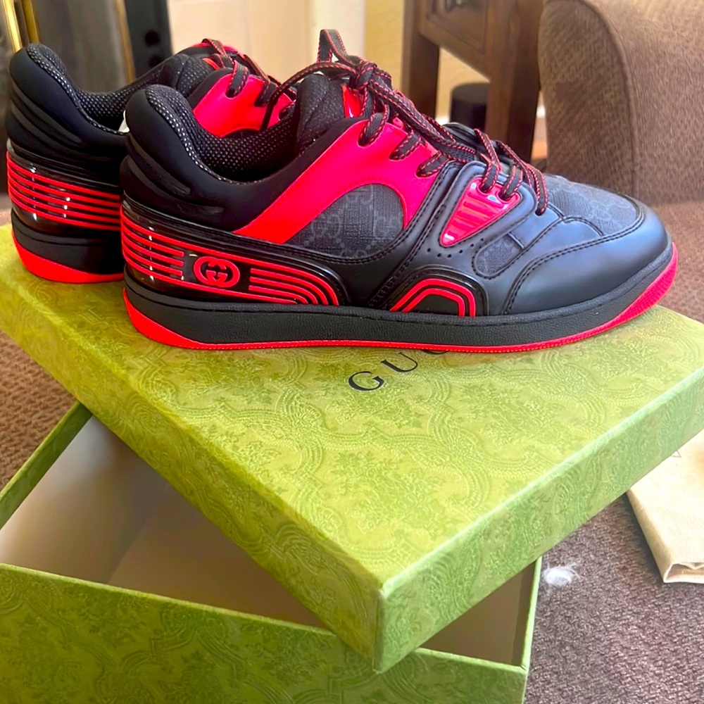 New Gucci with tags & shoe bags ✨✨✨